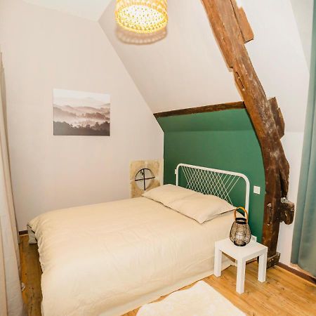 Apartamento Nid Douillet La Cour Du Dauphin, Vue Cathedrale Imprenable Laon Exterior foto