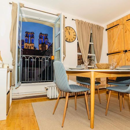 Apartamento Nid Douillet La Cour Du Dauphin, Vue Cathedrale Imprenable Laon Exterior foto