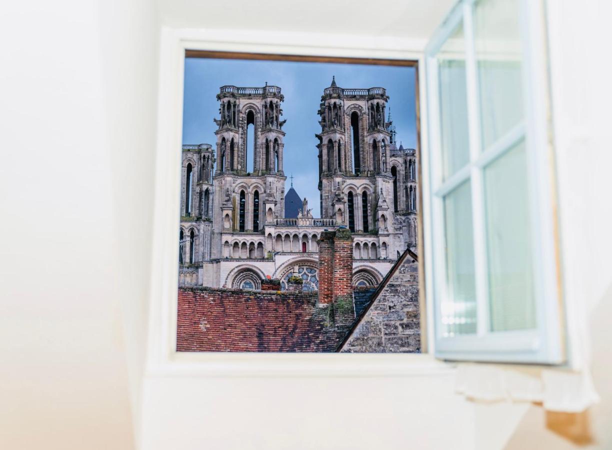 Apartamento Nid Douillet La Cour Du Dauphin, Vue Cathedrale Imprenable Laon Exterior foto
