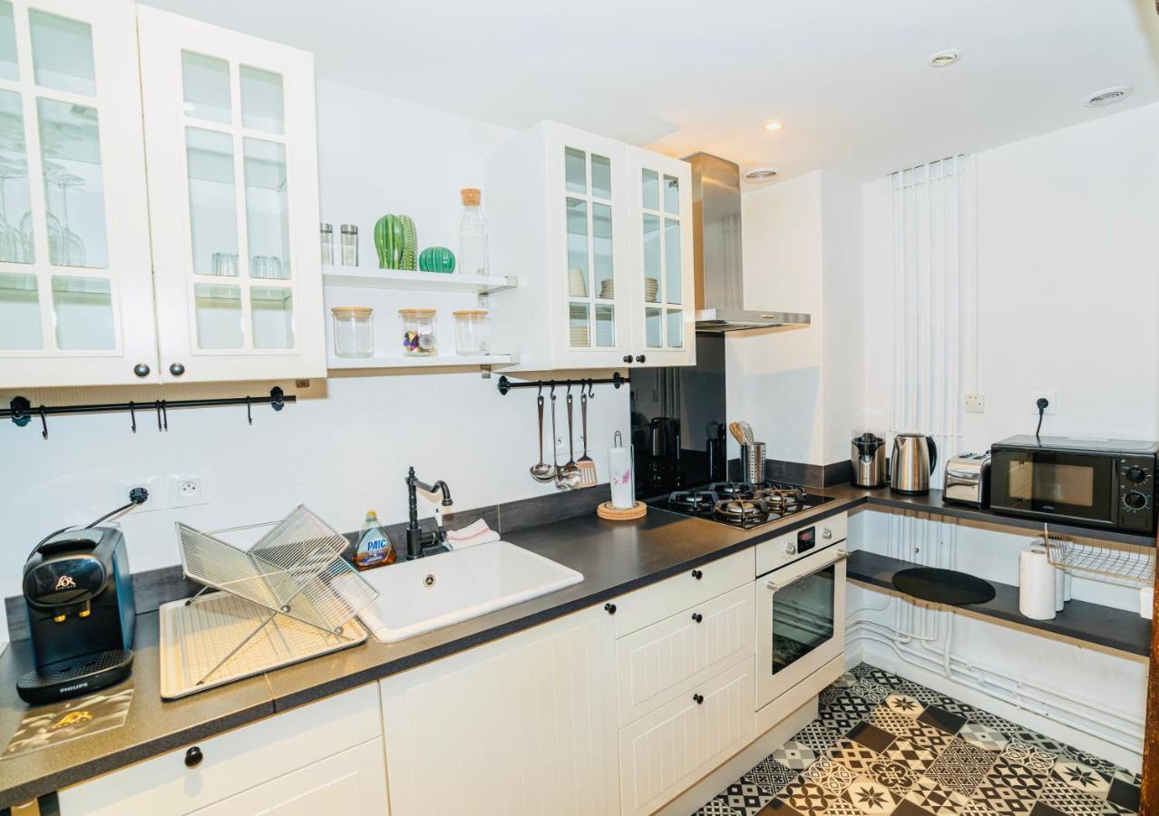 Apartamento Nid Douillet La Cour Du Dauphin, Vue Cathedrale Imprenable Laon Exterior foto